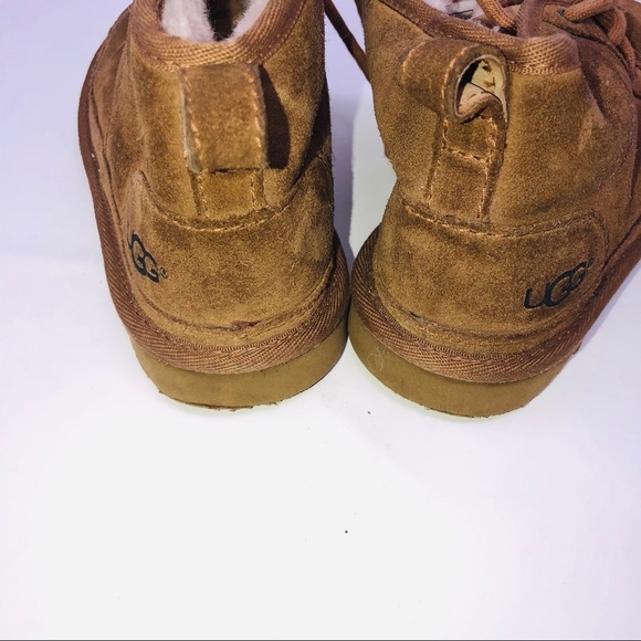 Boys Ugg NEUMEL CHESTNUT Fur lined boots size 12. - Picture 2 of 6